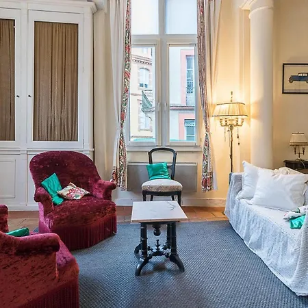 Le Logis De Sainte-Scarbes Apartment *